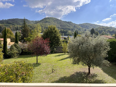 Maison - 198 m² - 7 pièces