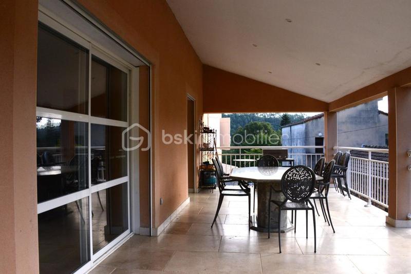 Maison - 132 m² - 5 pièces