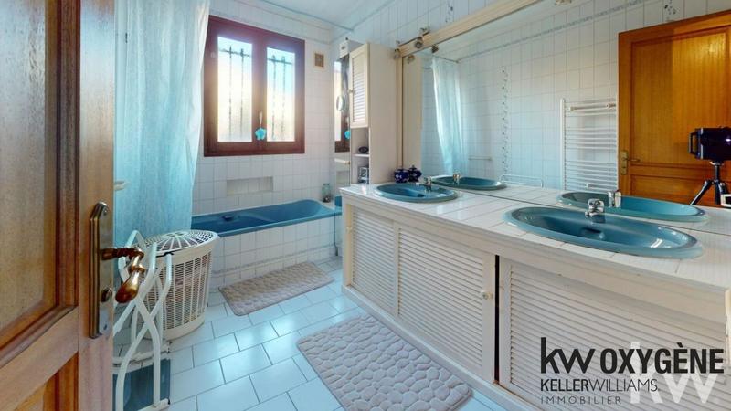 Villa - 160 m² - 7 pièces