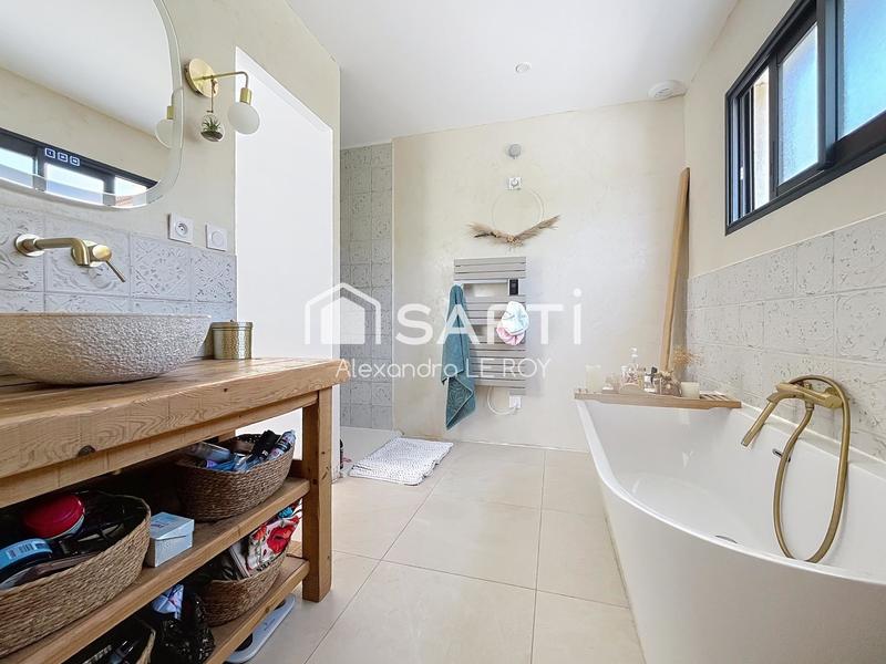 Maison - 212 m² - 8 pièces