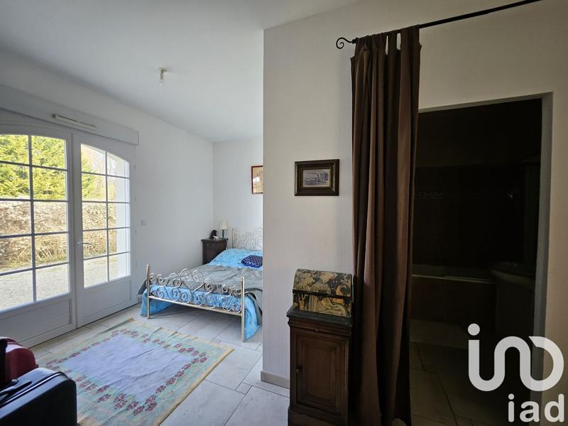 Maison - 360 m² - 10 pièces