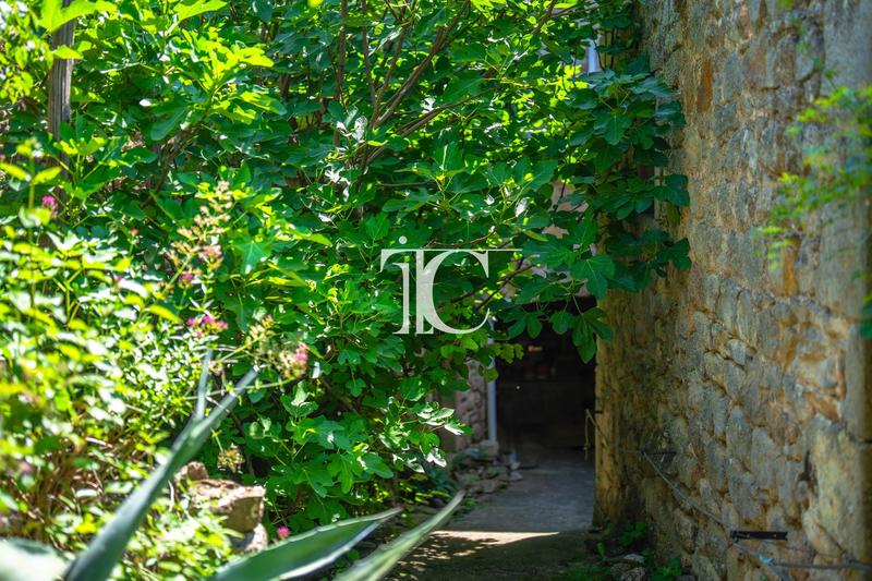 Maison - 85 m² - 5 pièces