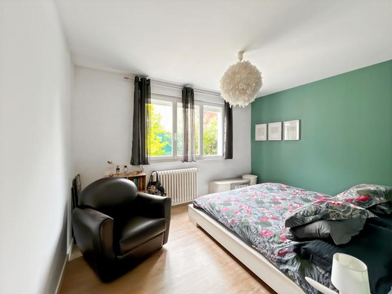 Maison - 205 m² - 7 pièces