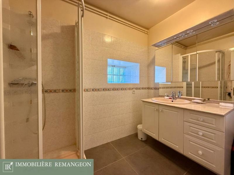 Longère - 238 m² - 9 pièces