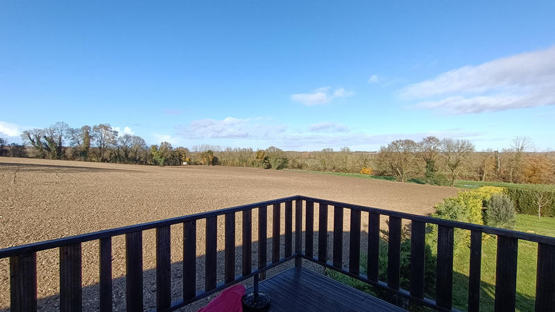 Maison - 102 m² - 4 pièces