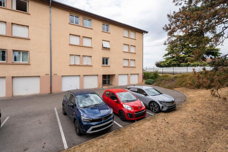 Appartement - 80 m² - 4 pièces