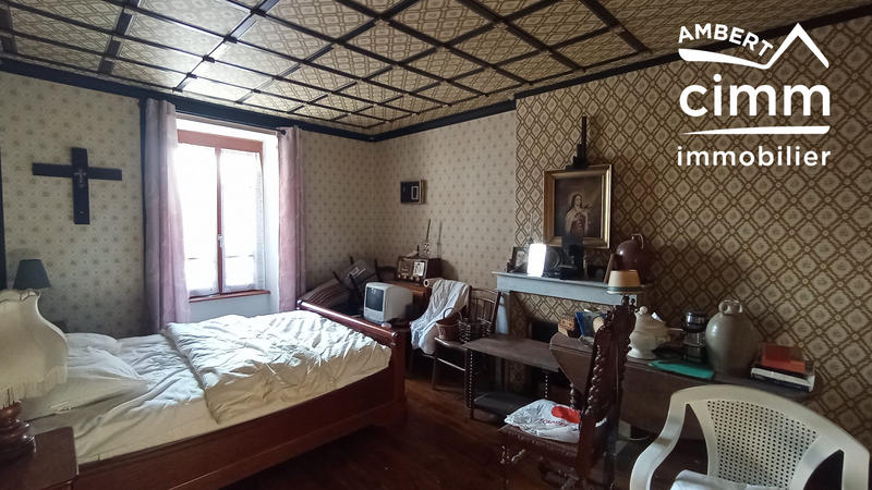 Maison - 83 m² - 8 pièces