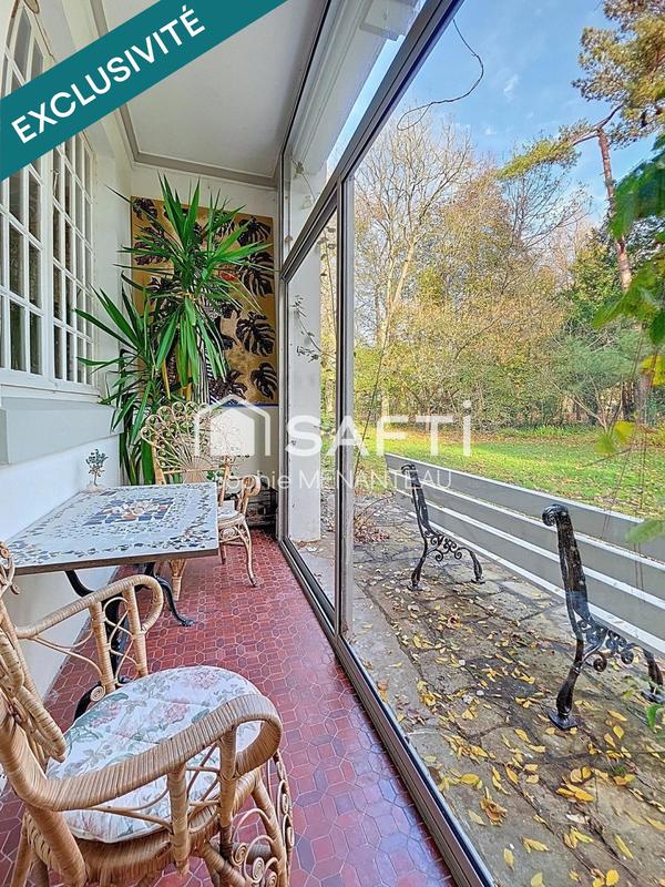 Villa - 216 m² - 9 pièces