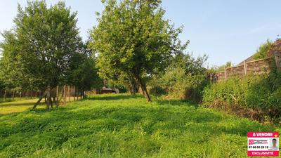 Terrain constructible - 2 114 m²