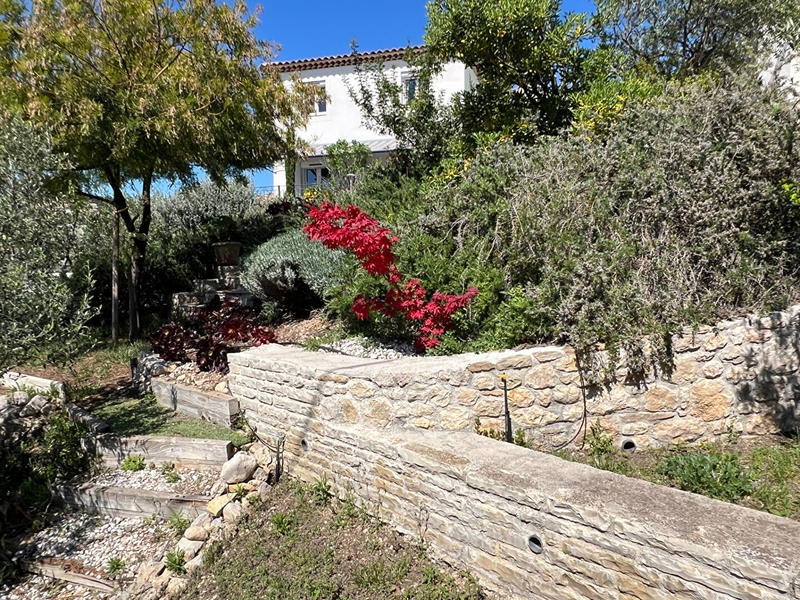 Maison - 170 m² - 5 pièces