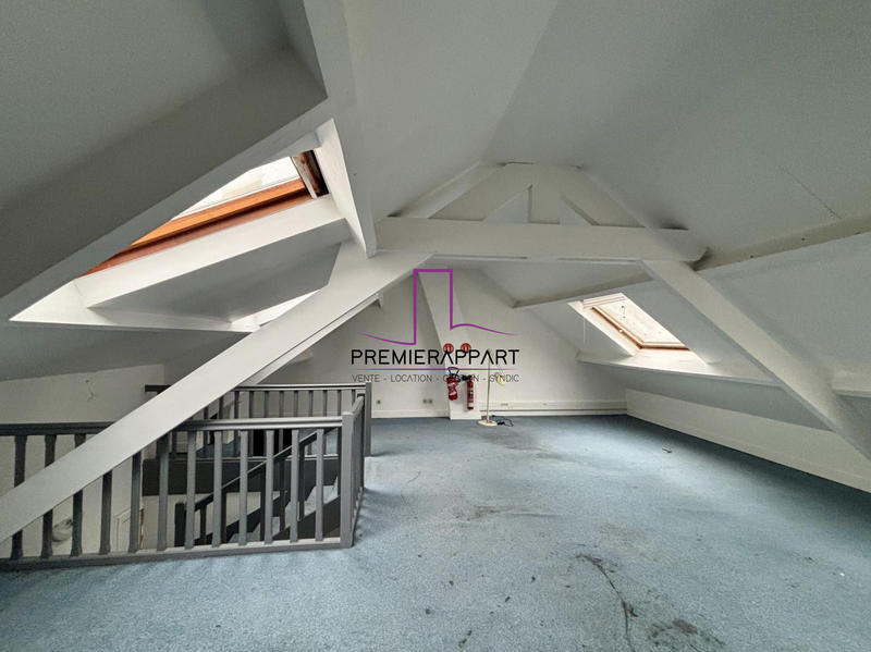 Local commercial - 228 m² - 5 pièces