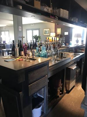 Magasins - 145 m² - 7 pièces