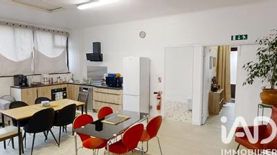 Maison - 203 m² - 5 pièces