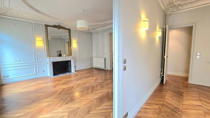 Appartement - 166 m² - 5 pièces