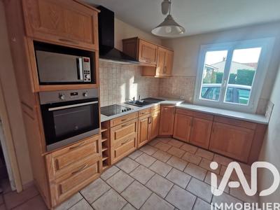 Maison - 96 m² - 5 pièces