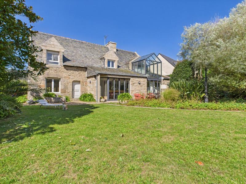 Villa - 203 m² - 6 pièces