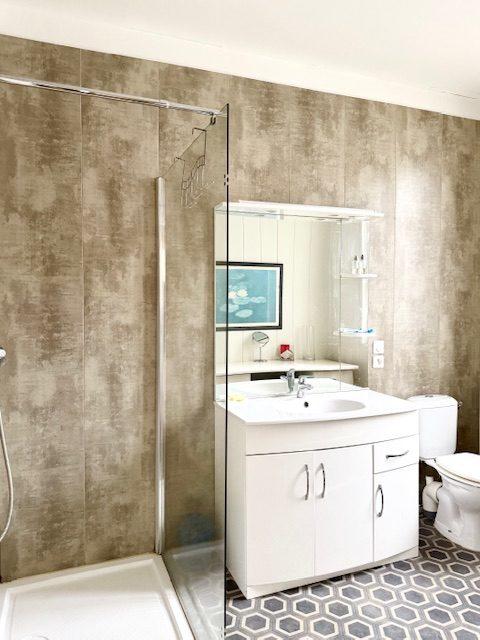 Maison - 94 m² - 6 pièces