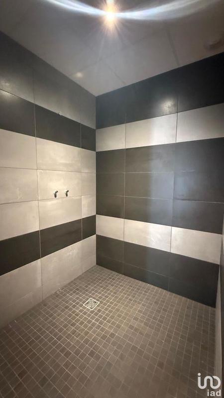 Local commercial - 136 m²