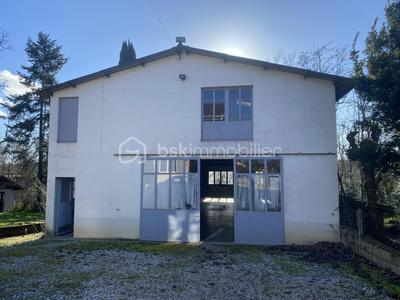 Maison traditionnelle - 126 m² - 5 pièces