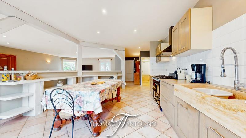 Maison - 146 m² - 4 pièces