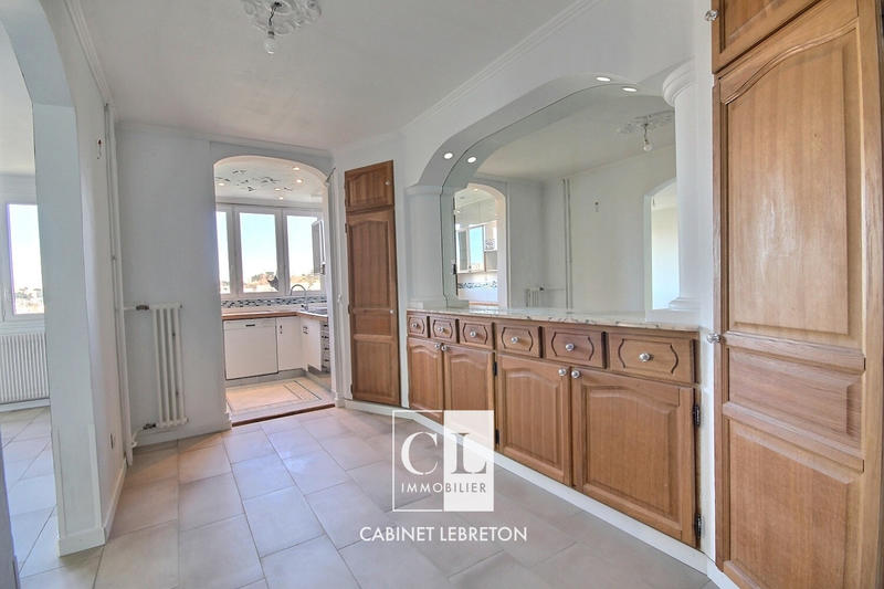 Appartement - 75 m² - 3 pièces