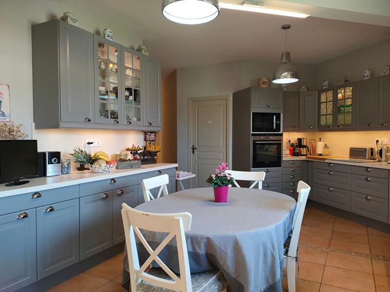 Maison - 236 m² - 8 pièces