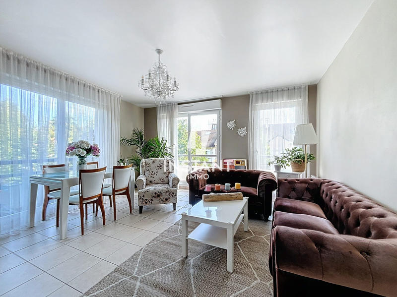 Appartement - 79 m² - 4 pièces