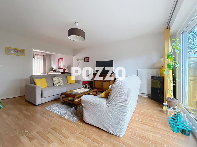 Maison - 98 m² - 4 pièces