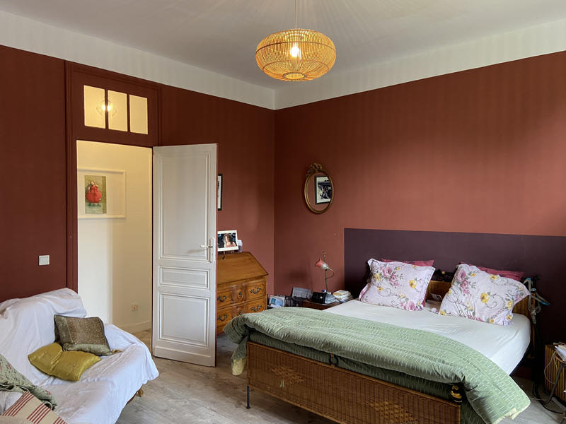 Maison - 370 m² - 12 pièces