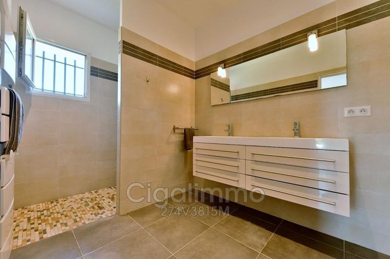 Villa - 177 m² - 7 pièces