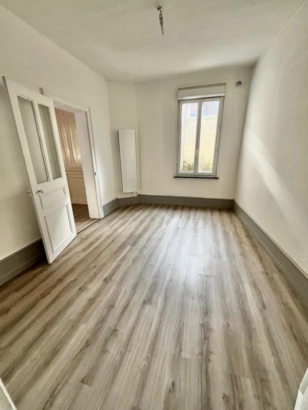 Maison ancienne - 141 m² - 8 pièces