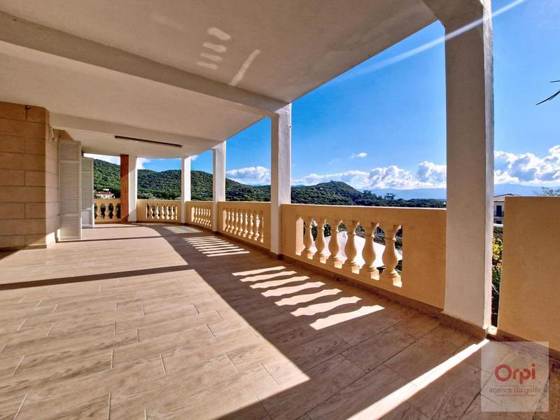 Villa - 106 m² - 4 pièces