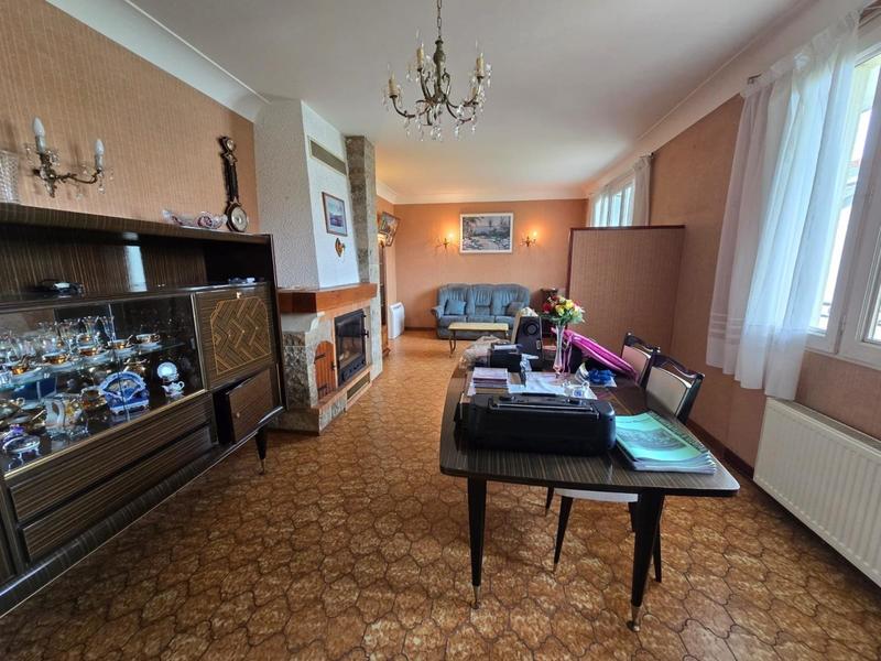 Maison - 98 m² - 4 pièces