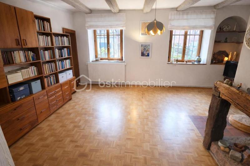 Immeuble - 240 m² - 7 pièces