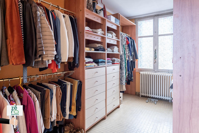 Maison - 311 m² - 12 pièces