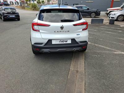Renault Captur E-Tech 145 - 21 R.S. Line