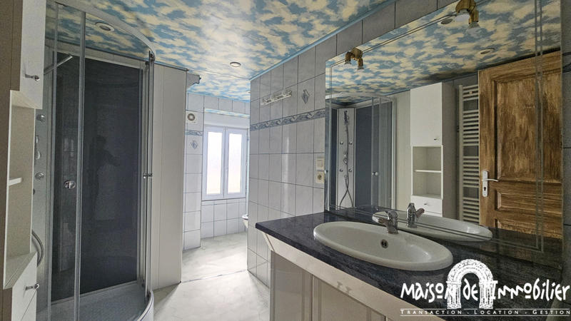 Immeuble - 335 m² - 1 pièce