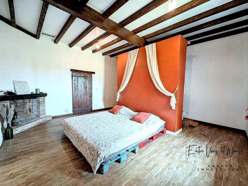 Maison - 315 m² - 10 pièces