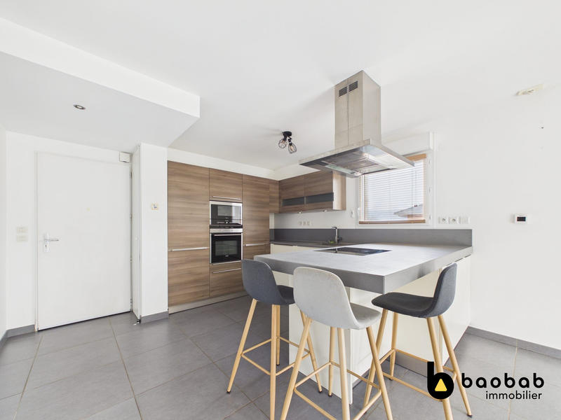 Appartement - 81 m² - 4 pièces