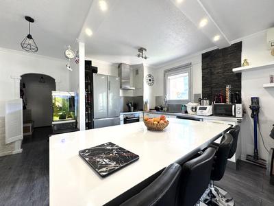 Appartement - 86 m² - 4 pièces