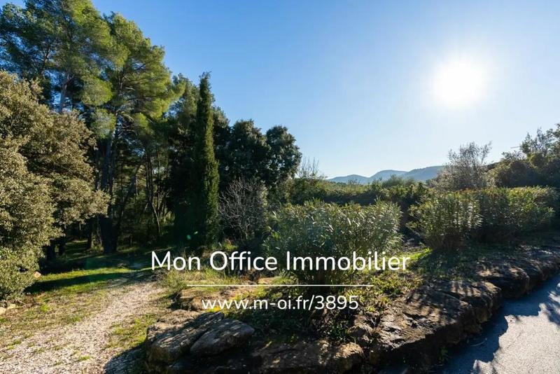 Maison - 212 m² - 7 pièces