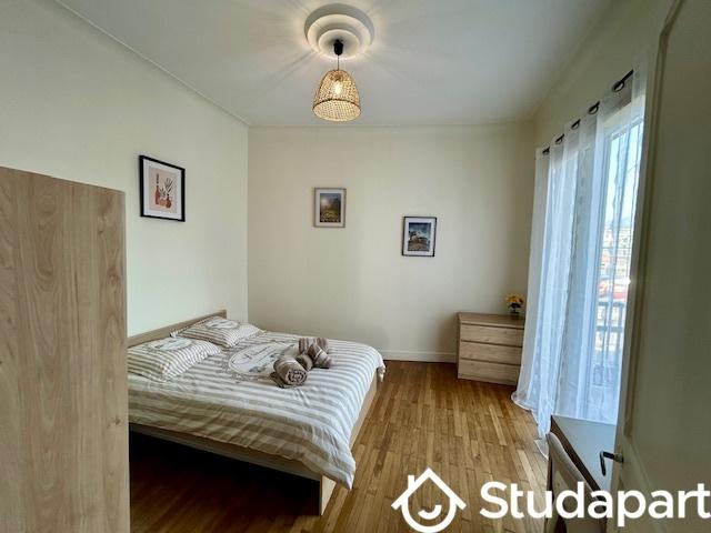 Chambre - 13 m² - 1 pièce