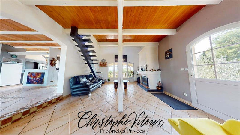 Villa - 220 m² - 6 pièces