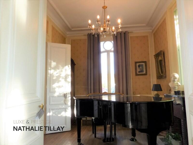 Maison - 290 m² - 10 pièces