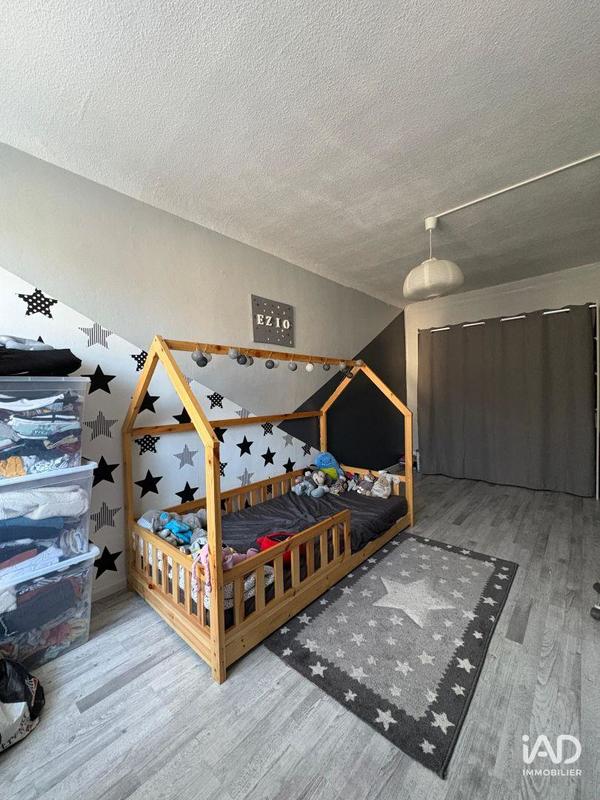 Maison - 211 m² - 6 pièces