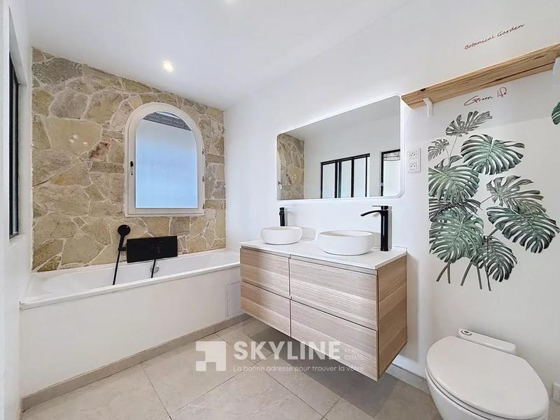 Maison - 122 m² - 4 pièces