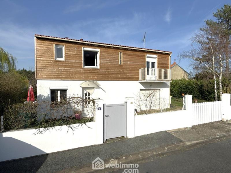 Maison - 134 m² - 6 pièces