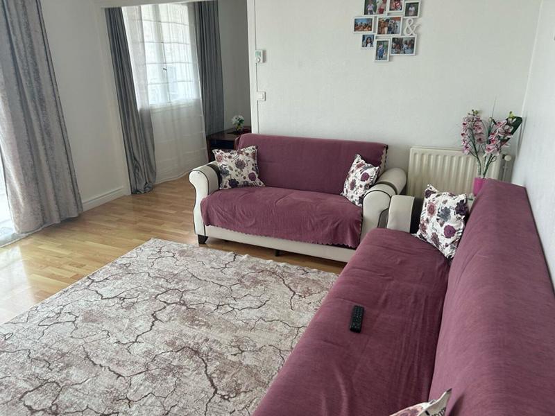 Appartement - 90 m² - 4 pièces