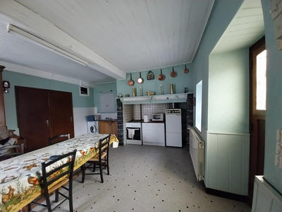 Maison - 180 m² - 6 pièces