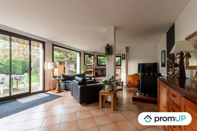 Maison contemporaine - 230 m² - 6 pièces